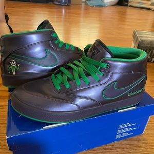 Nike SB Zoom Omar Salazar Dinosaur Jr.